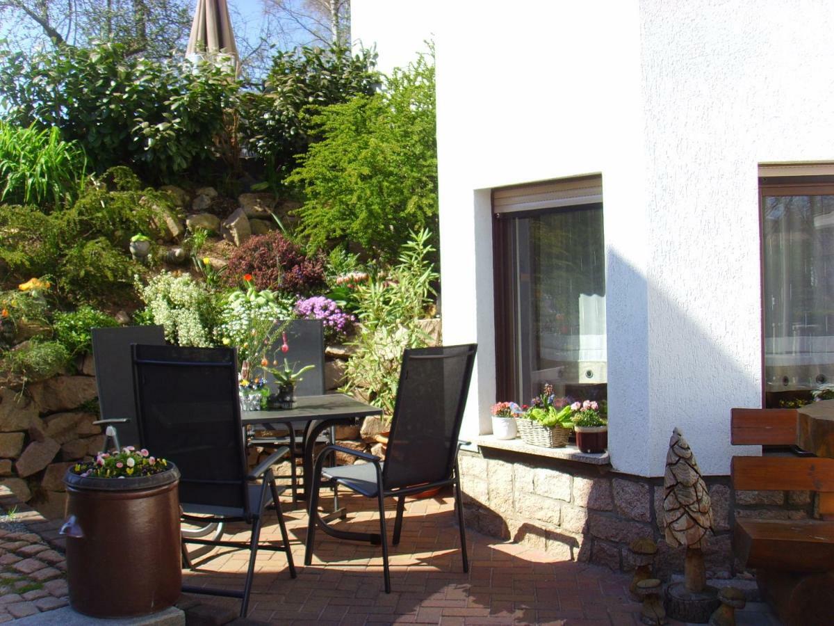 Ferienwohnung Reissmann Heinsdorfergrund Exterior foto